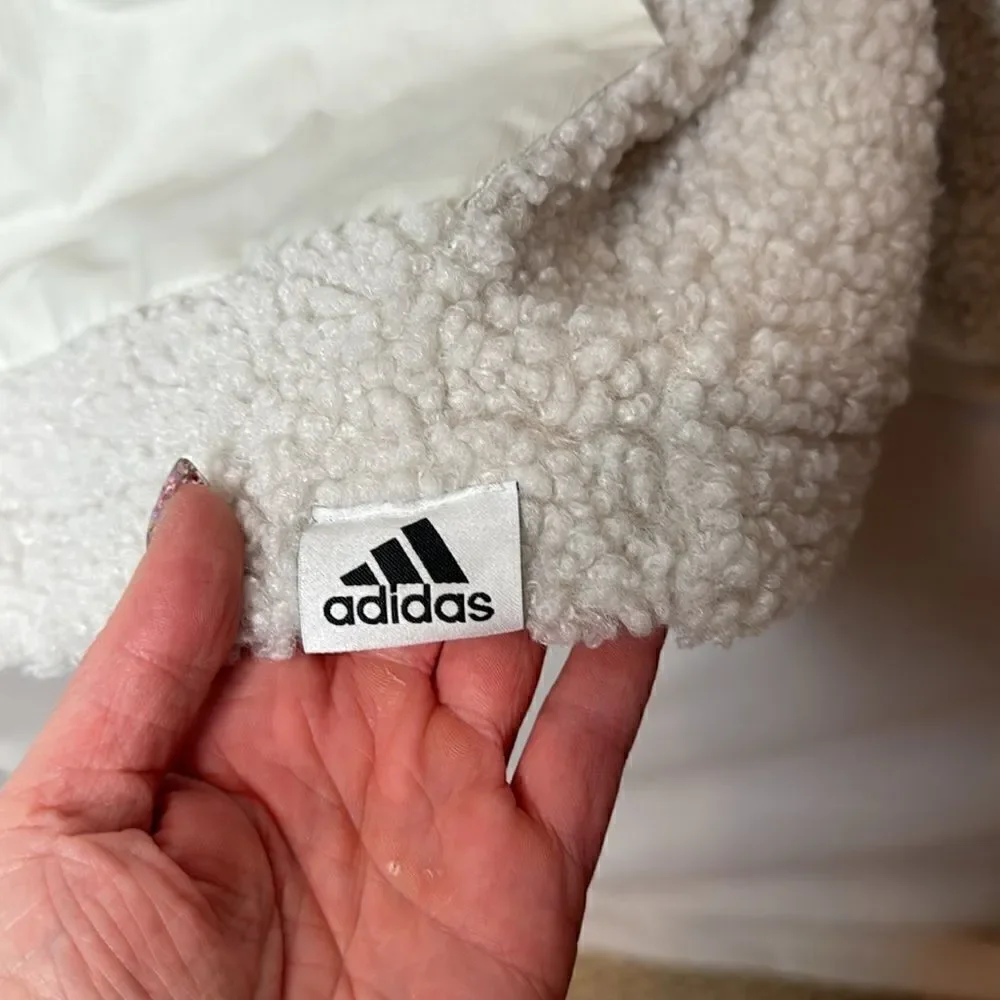 Men’s Adidas Sherpa Fleece Full Zip Hoodie. Size Small.‎